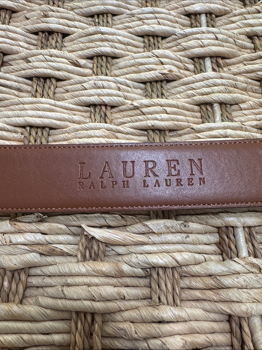 Lauren Ralph Lauren Tan Leather Belt 41 inches long - Picture 2 of 6